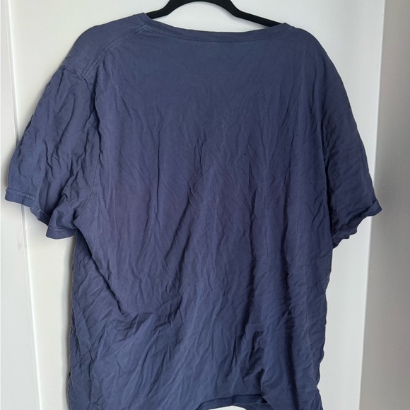 Disney Mickey Mouse T-Shirt graphic tee - Picture 4 of 4